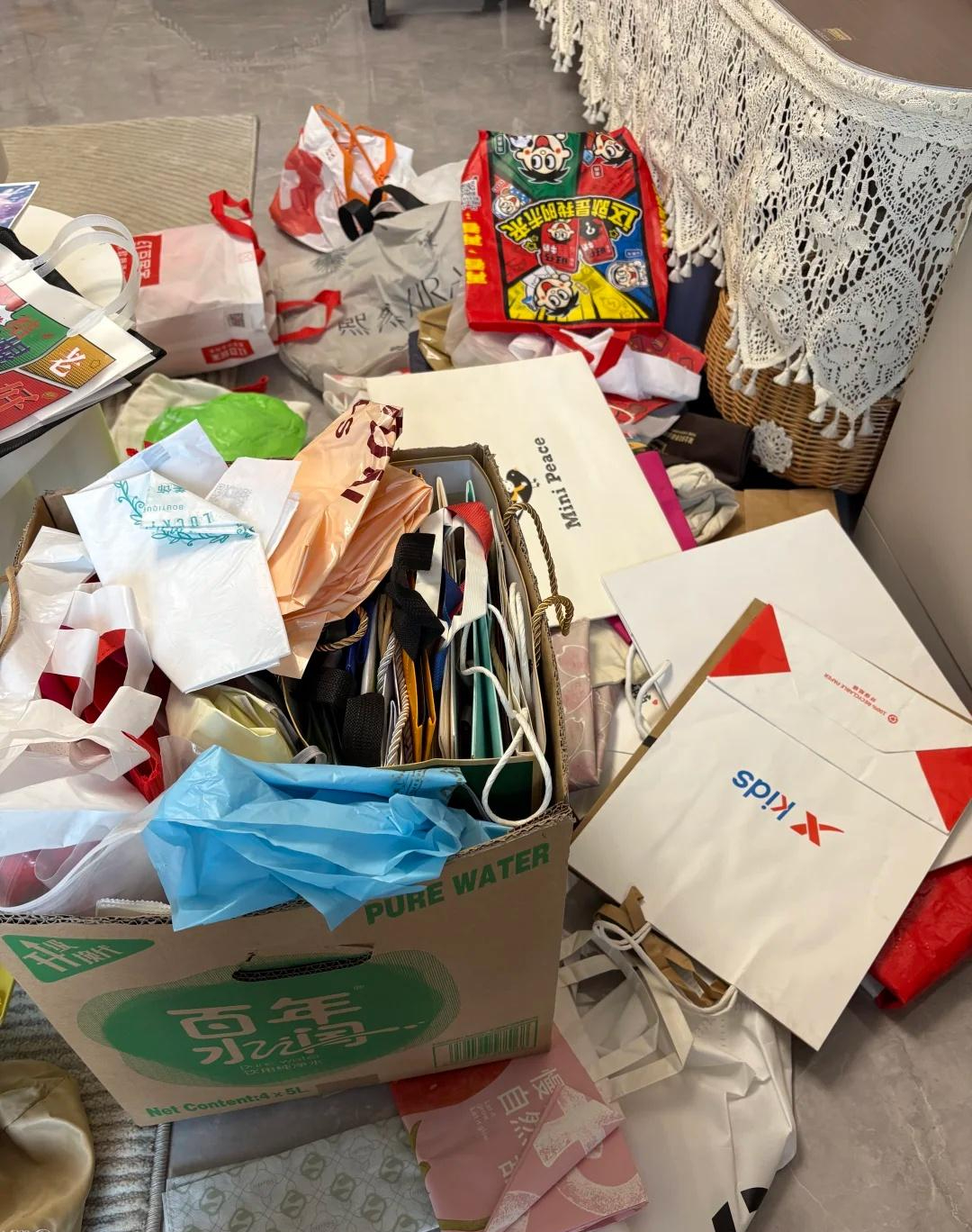 38 tuổi, t&ocirc;i bắt đầu nhận ra: Phần lớn việc nh&agrave; l&agrave; do ch&iacute;nh m&igrave;nh tự rước về- Ảnh 2.