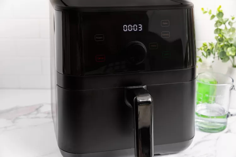 Bất cứ ai dùng nồi chiên không dầu nên biết: Đây là cách vệ sinh nồi dễ nhất!- Ảnh 2. Bất cứ ai dùng nồi chiên không dầu nên biết: Đây là cách vệ sinh nồi dễ nhất!- Ảnh 2.