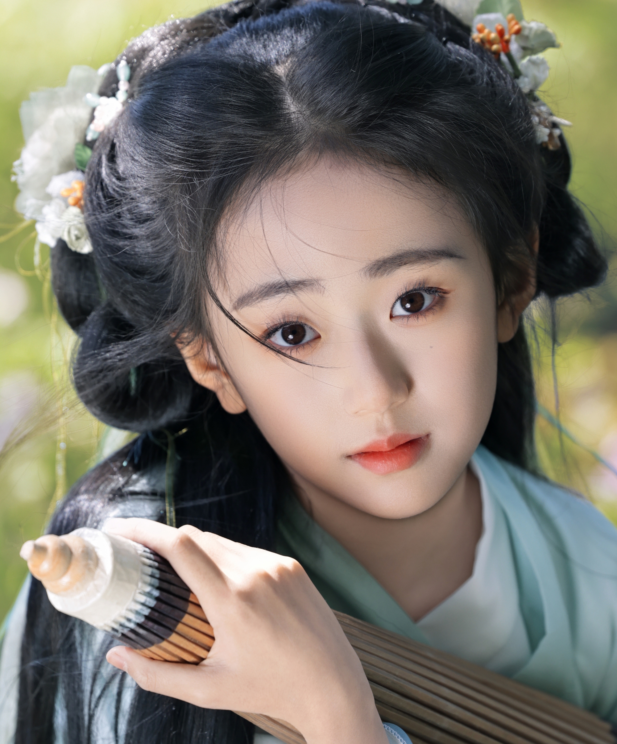 Phim Trung Quốc g&acirc;y sốc v&igrave; tam quan lệch lạc: Nữ ch&iacute;nh mới 10 tuổi, k&eacute;m nam ch&iacute;nh gần 20 tuổi- Ảnh 5.