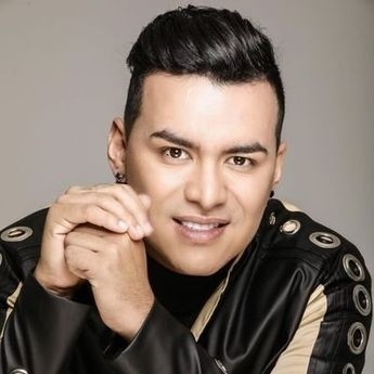 Ca sĩ tử vong trong tai nạn m&aacute;y bay, h&eacute; lộ giấc mơ lạ- Ảnh 2.