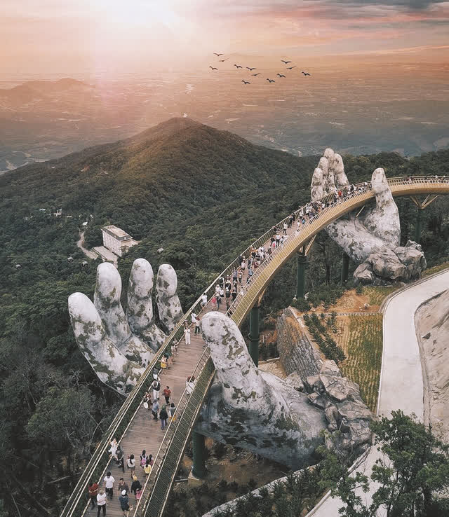 Thực hư về bức ảnh c&acirc;y cầu B&agrave;n Ch&acirc;n - &ldquo;đối thủ&rdquo; của cầu V&agrave;ng vừa xuất hiện đang khiến cả MXH hoang mang kh&ocirc;ng th&ocirc;i- Ảnh 3.