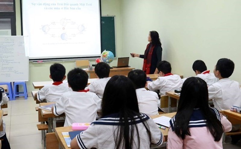 Quy định mới về dạy th&ecirc;m năm 2026: Những trường hợp gi&aacute;o vi&ecirc;n tuyệt đối kh&ocirc;ng được tự &yacute; tổ chức lớp học c&oacute; thu tiền- Ảnh 1.