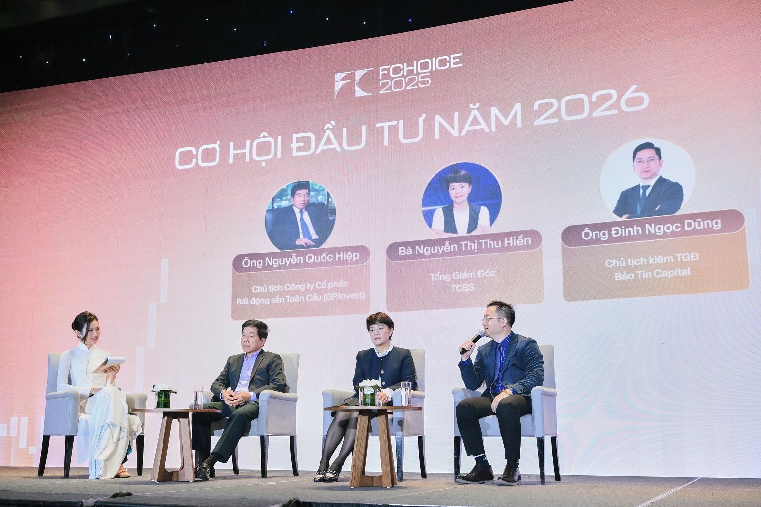 "Theo đ&aacute;nh gi&aacute; thận trọng, lượng v&agrave;ng trong d&acirc;n hiện nay c&oacute; thể l&ecirc;n tới khoảng 500 tấn"- Ảnh 1.