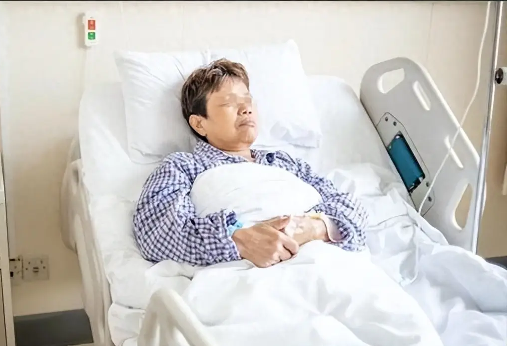 Ng&agrave;y c&agrave;ng c&oacute; nhiều người tử vong v&igrave; ung thư, b&aacute;c sĩ khuyến c&aacute;o 