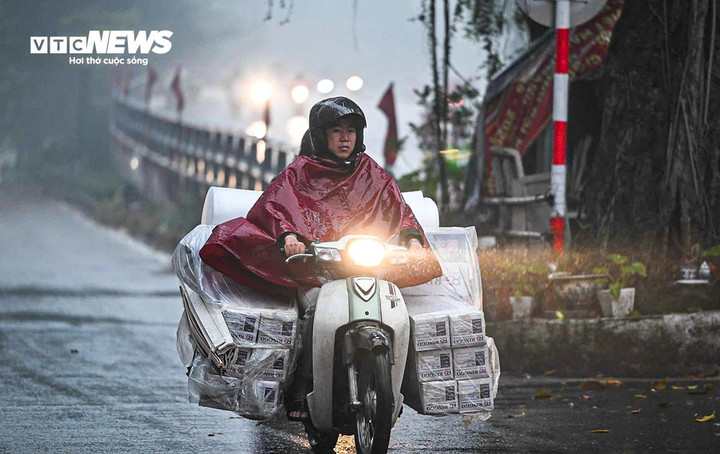 Khi n&agrave;o miền Bắc xuất hiện mưa ph&ugrave;n, nồm ẩm?- Ảnh 1.