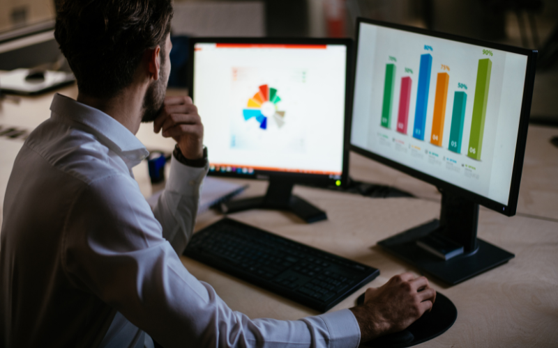 Gh&eacute;t họp, ngại x&atilde; giao vẫn kiếm trăm ngh&igrave;n đ&ocirc; mỗi năm: 10 nghề "vừa gi&agrave;u vừa y&ecirc;n tĩnh" đang được săn l&ugrave;ng- Ảnh 4.