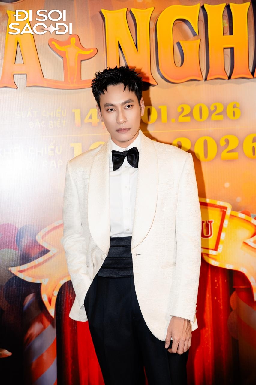 Bắt gặp HIEUTHUHAI, Kiều Minh Tuấn v&agrave; hội bạn Vbiz l&uacute;c 2 giờ s&aacute;ng, c&ocirc; g&aacute;i xuất hiện th&acirc;n thiết g&acirc;y ch&uacute; &yacute;- Ảnh 3.