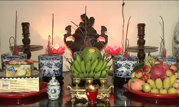 Thắp hương 1 n&eacute;n hay 3 n&eacute;n mới l&agrave; đ&uacute;ng? Chuy&ecirc;n gia đưa ra giải th&iacute;ch chi tiết
- Ảnh 2.