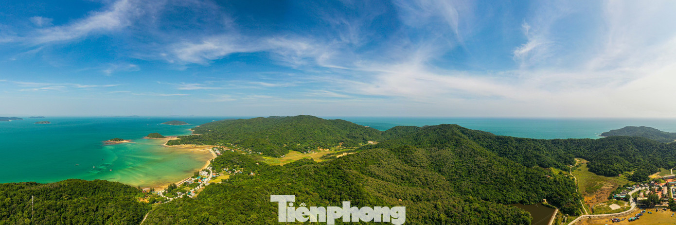 Độc lạ h&ograve;n đảo ngắm ho&agrave;ng h&ocirc;n, b&igrave;nh minh ở Quảng Ninh- Ảnh 14.