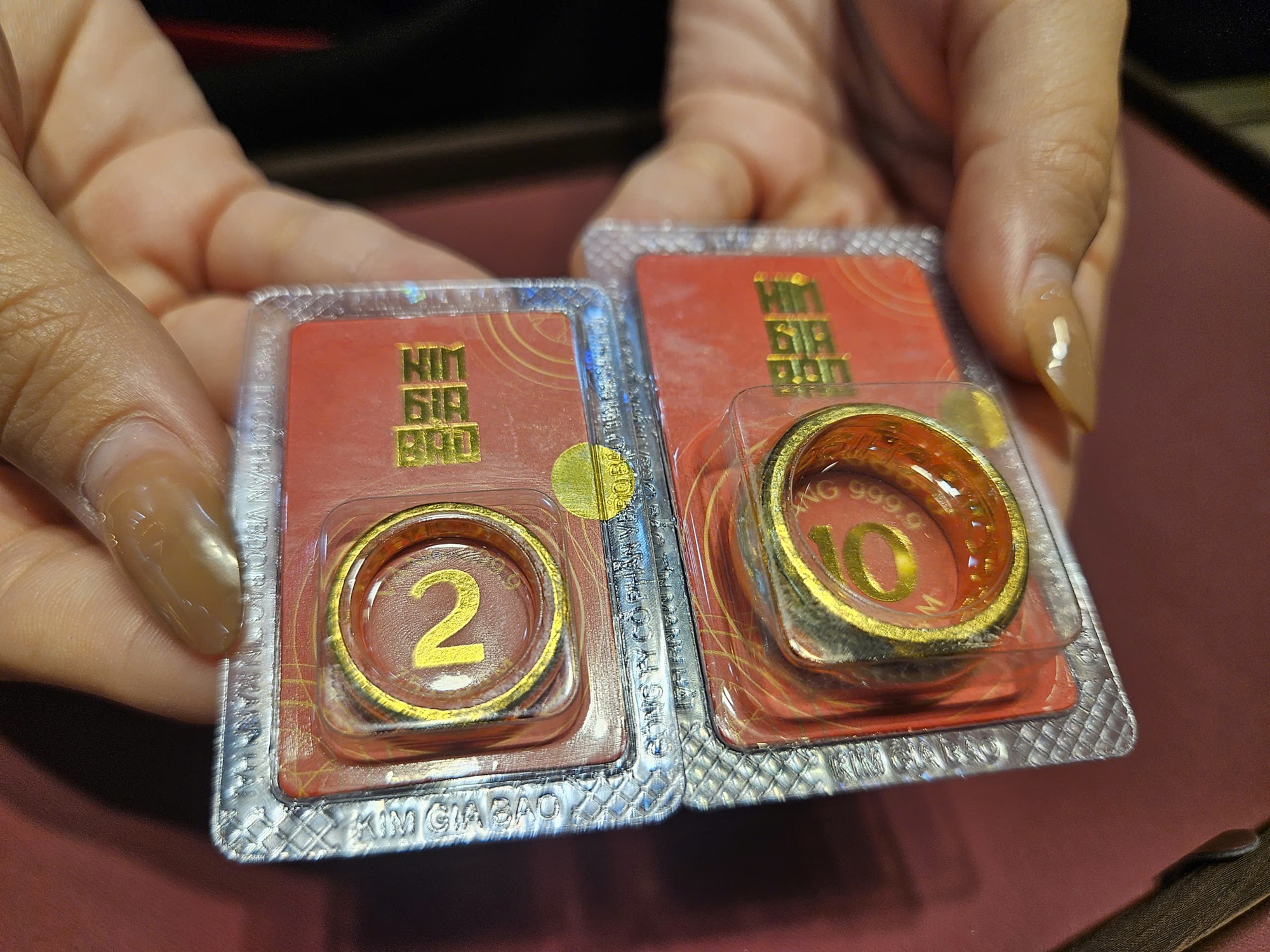 S&aacute;ng 13-1, gi&aacute; v&agrave;ng nhẫn trơn mỗi nơi một gi&aacute;- Ảnh 1.