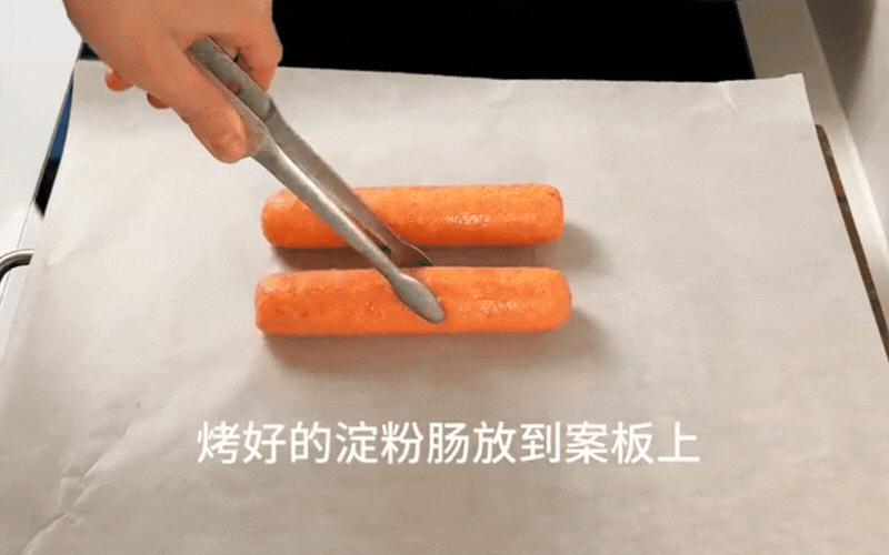 X&uacute;c x&iacute;ch chi&ecirc;n xưa rồi, giới trẻ đang "ph&aacute;t cuồng" với m&oacute;n burger x&uacute;c x&iacute;ch ng&agrave;n lớp vừa lạ vừa quen n&agrave;y- Ảnh 3.