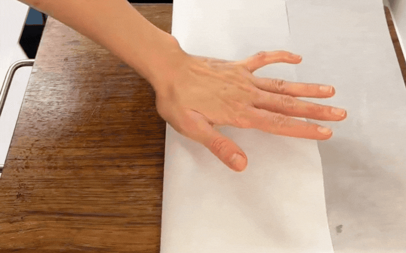 X&uacute;c x&iacute;ch chi&ecirc;n xưa rồi, giới trẻ đang "ph&aacute;t cuồng" với m&oacute;n burger x&uacute;c x&iacute;ch ng&agrave;n lớp vừa lạ vừa quen n&agrave;y- Ảnh 6.