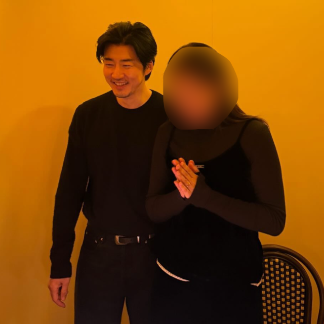 Nam diễn vi&ecirc;n phim giờ v&agrave;ng số hưởng nhất: Hẹn h&ograve; Hoa hậu đẹp nhất showbiz, nay cưới vợ đại gia thu nhập 610 tỷ đồng/năm- Ảnh 5.