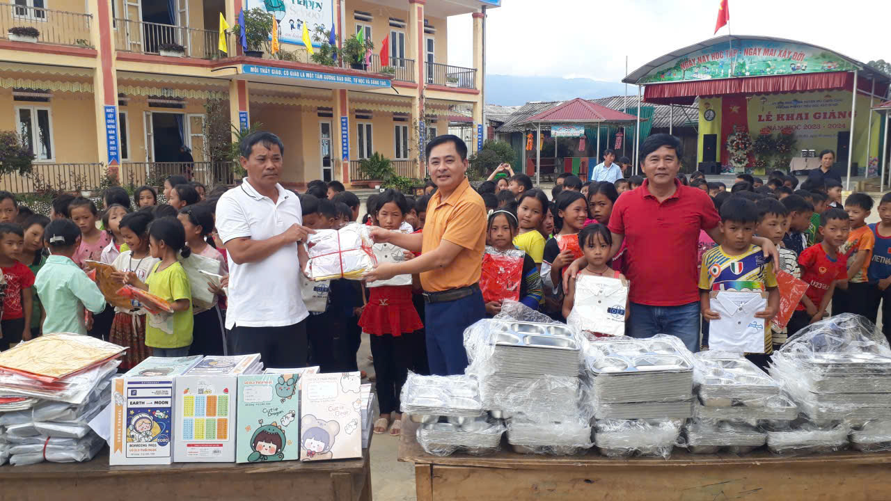 Ch&agrave;o năm mới 2026: Tạp ch&iacute; Thanh ni&ecirc;n c&ugrave;ng tuổi trẻ Việt Nam tự h&agrave;o, vững tin theo Đảng- Ảnh 22.