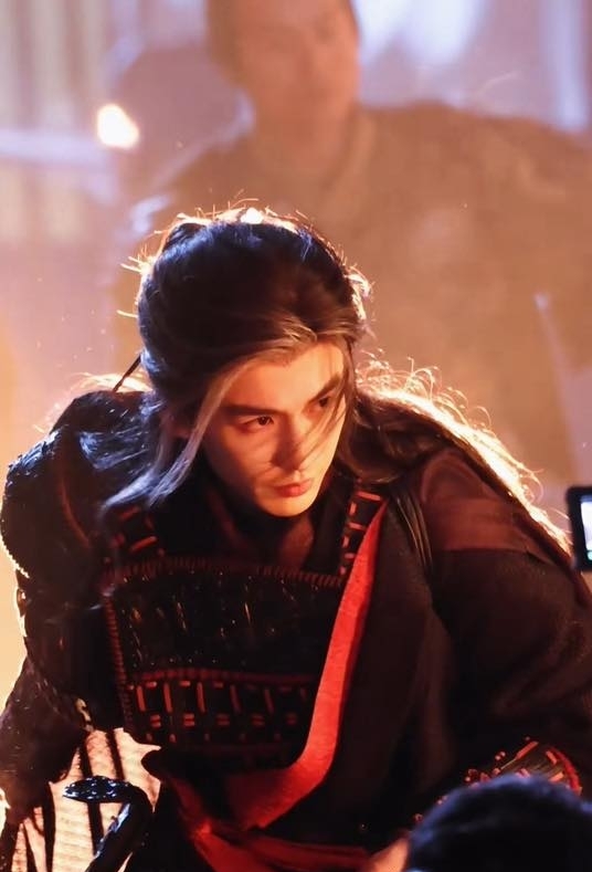 Ch&uacute;a tể t&oacute;c muối ti&ecirc;u đang x&acirc;m chiếm MXH: Nghĩ thật kỹ trước khi xem, ph&aacute;t đi&ecirc;n ra đấy kh&ocirc;ng chịu tr&aacute;ch nhiệm- Ảnh 2.