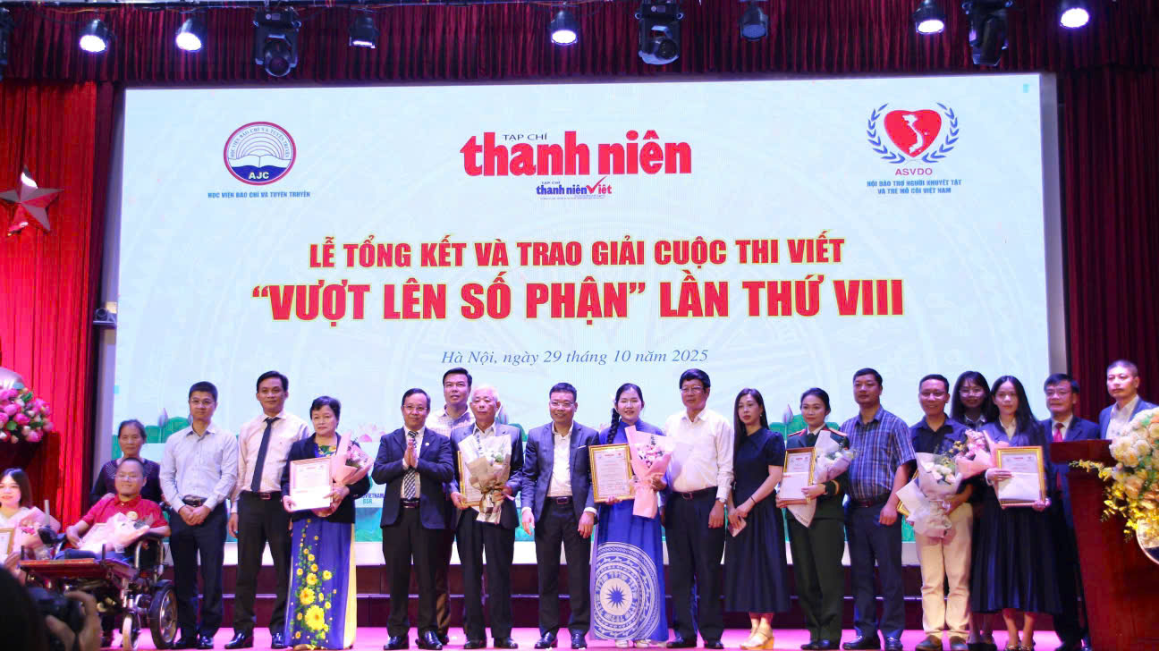 Ch&agrave;o năm mới 2026: Tạp ch&iacute; Thanh ni&ecirc;n c&ugrave;ng tuổi trẻ Việt Nam tự h&agrave;o, vững tin theo Đảng- Ảnh 10.