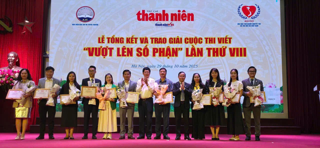 Ch&agrave;o năm mới 2026: Tạp ch&iacute; Thanh ni&ecirc;n c&ugrave;ng tuổi trẻ Việt Nam tự h&agrave;o, vững tin theo Đảng- Ảnh 11.