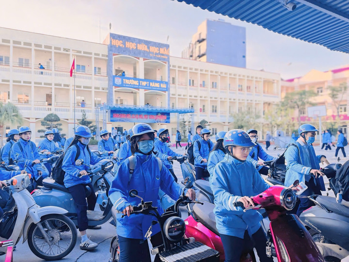 "Top 10 học sinh dậy từ b&igrave;nh minh" g&acirc;y sốt mạng x&atilde; hội- Ảnh 3.