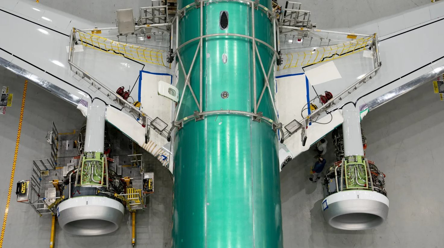 C&ocirc;ng ty &lsquo;ng&agrave;y mai kh&ocirc;ng bao giờ đổ&rsquo;: Thua lỗ triền mi&ecirc;n, nợ 60 tỷ USD, khủng hoảng nặng nhưng chẳng sợ ph&aacute; sản, kh&aacute;ch h&agrave;ng kh&ocirc;ng d&aacute;m hủy đơn- Ảnh 1.