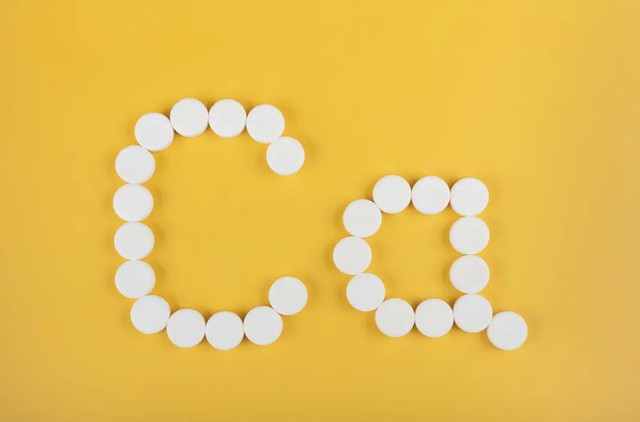 Bước qua tuổi 40, nhiều phụ nữ trung ni&ecirc;n &ldquo;trả gi&aacute;&rdquo; v&igrave; 5 điều thường bị bỏ qu&ecirc;n: Đừng chủ quan nữa!- Ảnh 2.