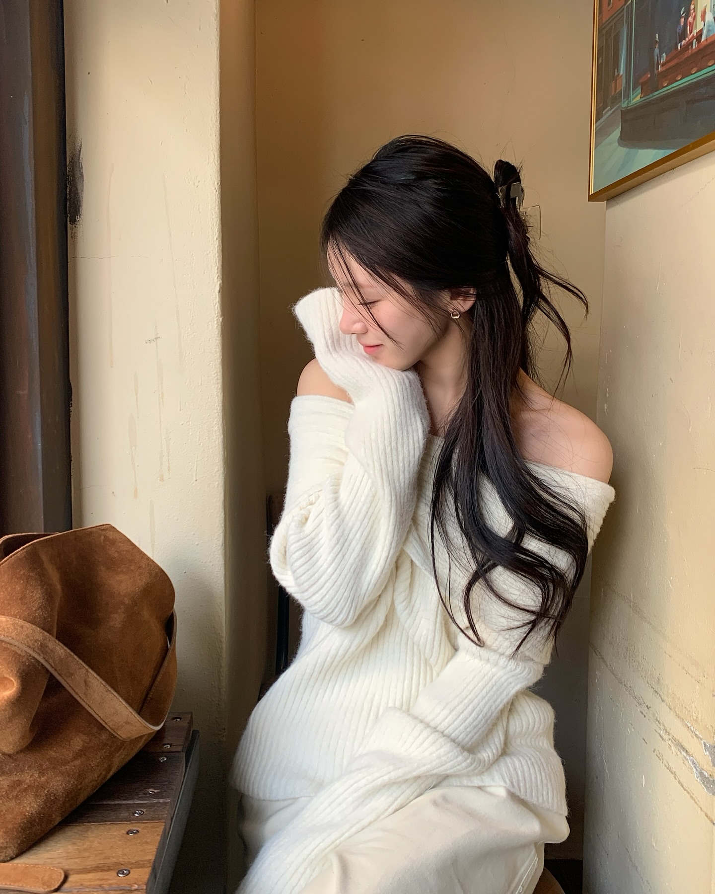 4 c&aacute;ch buộc t&oacute;c tuyệt đẹp v&agrave; thanh lịch khi mặc &aacute;o len- Ảnh 1.