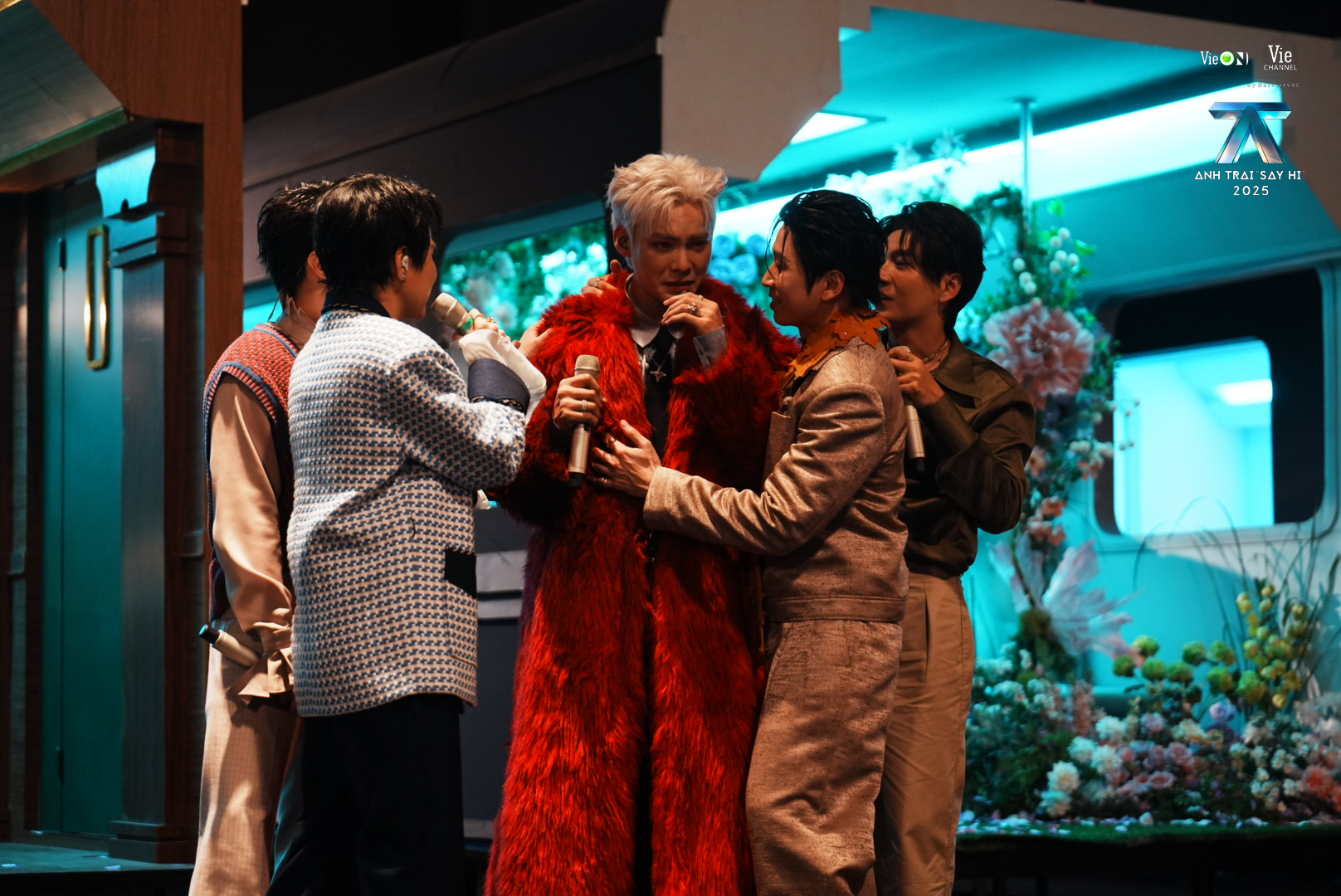 2 ca kh&uacute;c hot nhất Say Hi m&ugrave;a 2: Hit quốc tế 