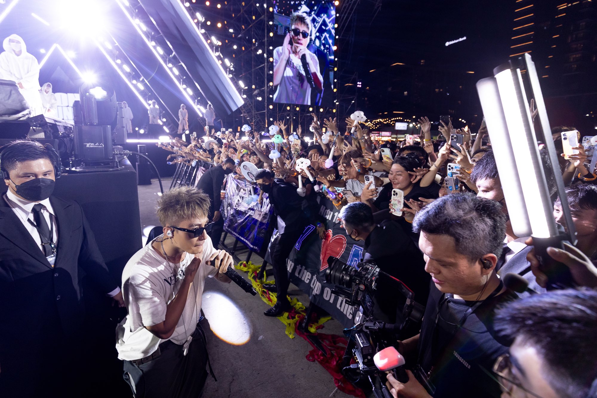 Fandom Sơn T&ugrave;ng kh&ocirc;ng phải fandom số 1 Việt Nam- Ảnh 12.