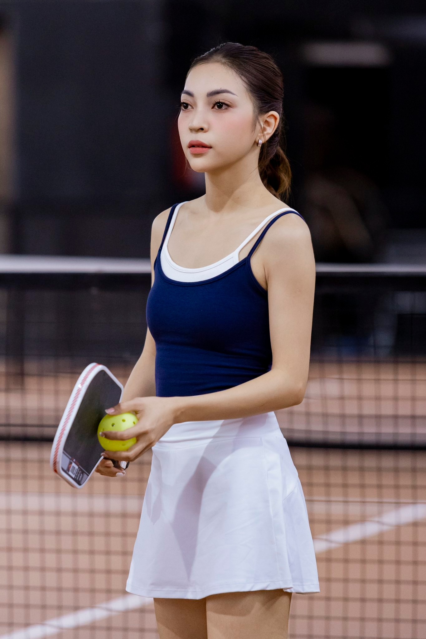 Visual trắng ph&aacute;t s&aacute;ng tr&ecirc;n s&acirc;n pickleball của Nhật L&ecirc;- Ảnh 9.