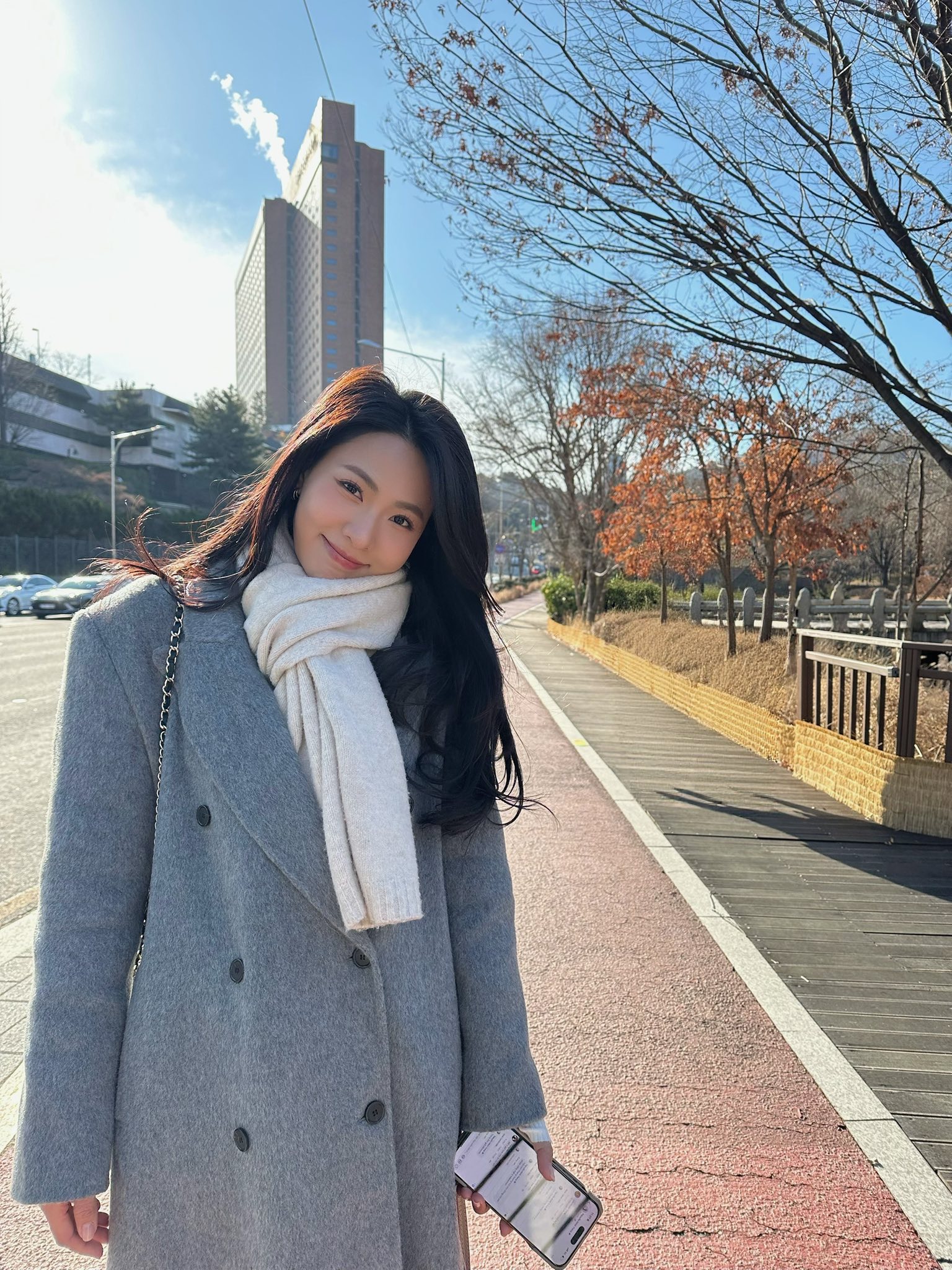 Việt Nam c&oacute; 1 mỹ nh&acirc;n đ&uacute;ng chuẩn &ldquo;s&aacute;ch gi&aacute;o khoa visual&rdquo; nhưng cứ cất giọng l&agrave; nhan sắc giảm hẳn một nửa- Ảnh 6.