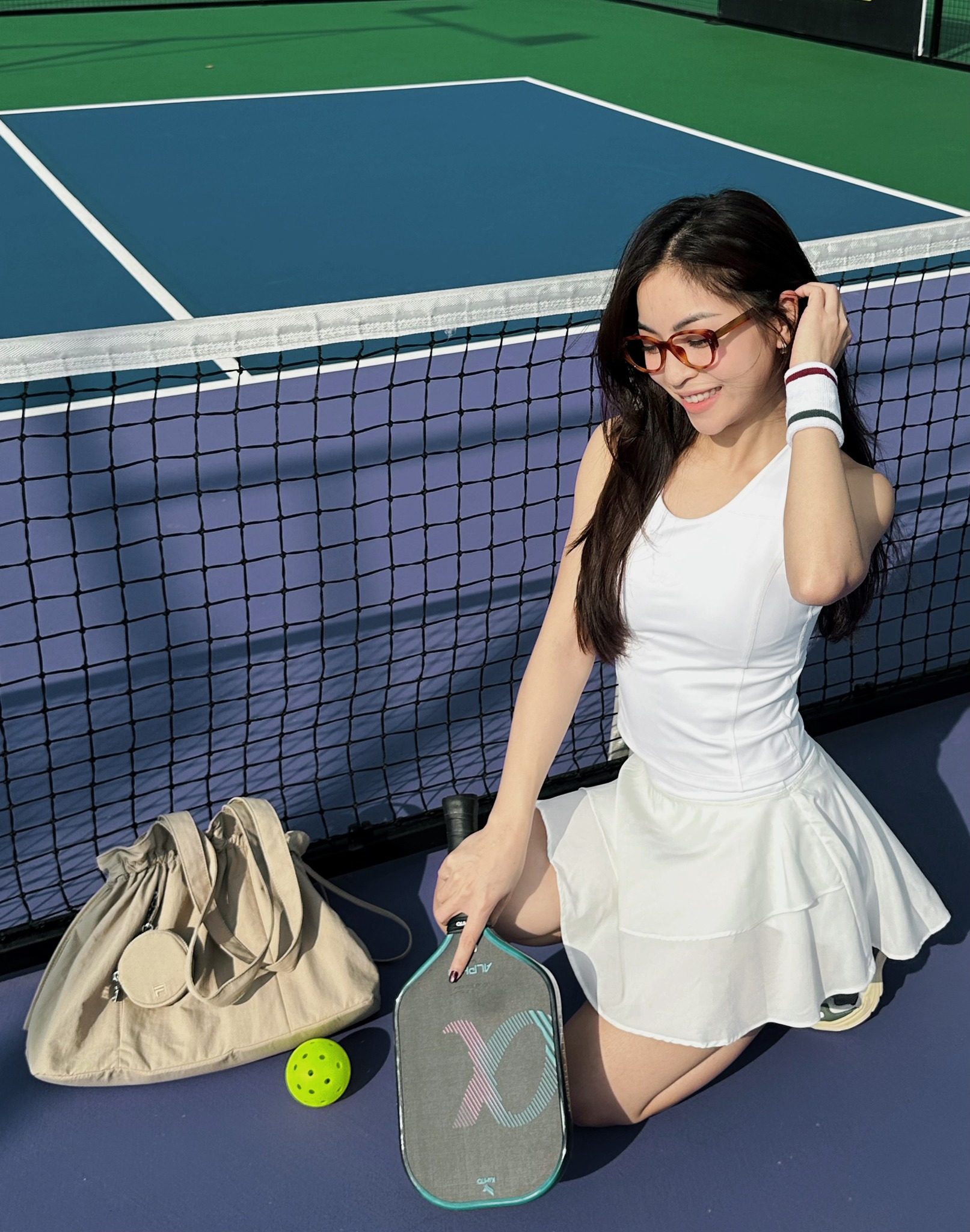 Visual trắng ph&aacute;t s&aacute;ng tr&ecirc;n s&acirc;n pickleball của Nhật L&ecirc;- Ảnh 2.