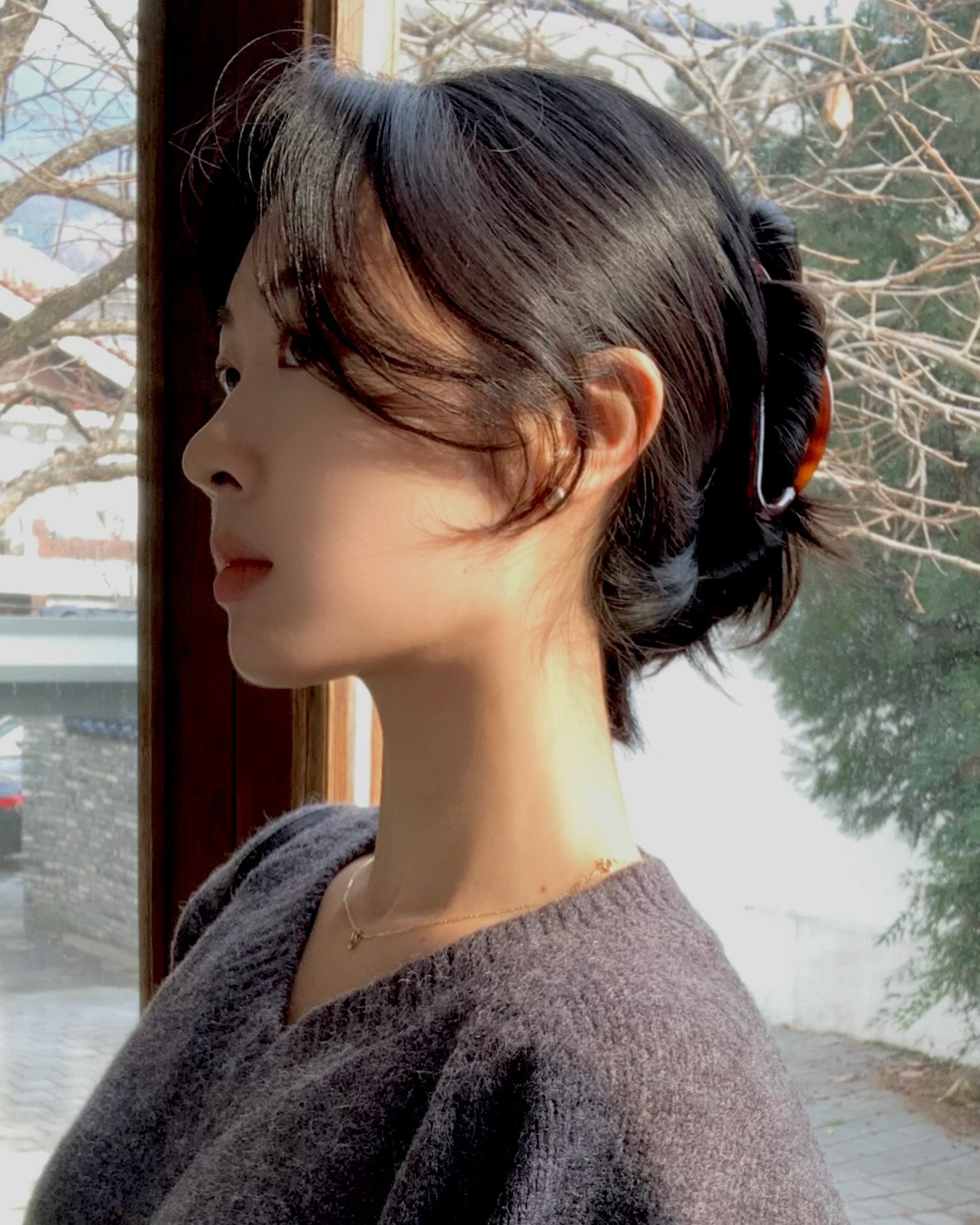 4 c&aacute;ch buộc t&oacute;c tuyệt đẹp v&agrave; thanh lịch khi mặc &aacute;o len- Ảnh 7.