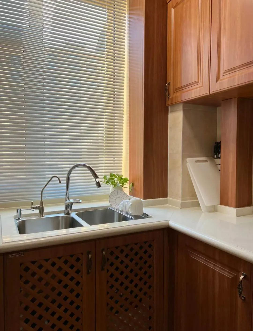 Nh&agrave; l&uacute;c n&agrave;o cũng sạch b&oacute;ng như nh&agrave; mẫu: Người phụ nữ trung ni&ecirc;n sống tối giản đến mức khiến nhiều người&hellip; vừa m&ecirc; vừa sợ- Ảnh 5.