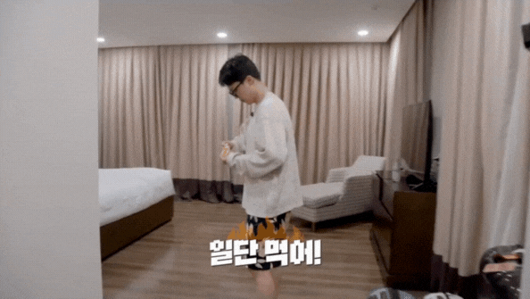 "Cheap moment" c&ugrave;ng Jungkook v&agrave; Jimin chưa bao giờ dễ đến thế: Vừa rẻ vừa dễ, si&ecirc;u thị n&agrave;o cũng c&oacute;- Ảnh 3.