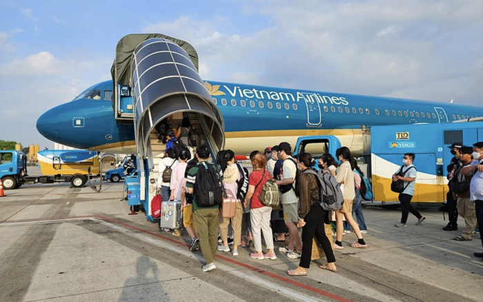 Vượt đại diện Mỹ, Đức, T&acirc;y Ban Nha, h&atilde;ng h&agrave;ng kh&ocirc;ng Việt Nam đứng thứ 19 tr&ecirc;n bảng xếp hạng thế giới- Ảnh 3.