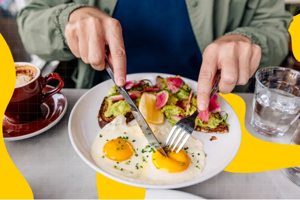 Điều g&igrave; xảy ra với cơ thể khi ăn trứng g&agrave; v&agrave;o bữa s&aacute;ng trong 30 ng&agrave;y?