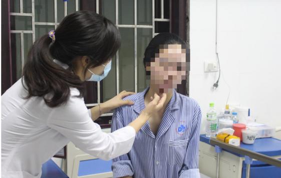 Nguy kịch sau h&uacute;t mỡ bụng, gh&eacute;p mỡ mặt k&eacute;o d&agrave;i 7-8 giờ tại ph&ograve;ng thẩm mỹ tư nh&acirc;n: BS khuyến c&aacute;o chị em khi muốn l&agrave;m đẹp đ&oacute;n Tết- Ảnh 3.