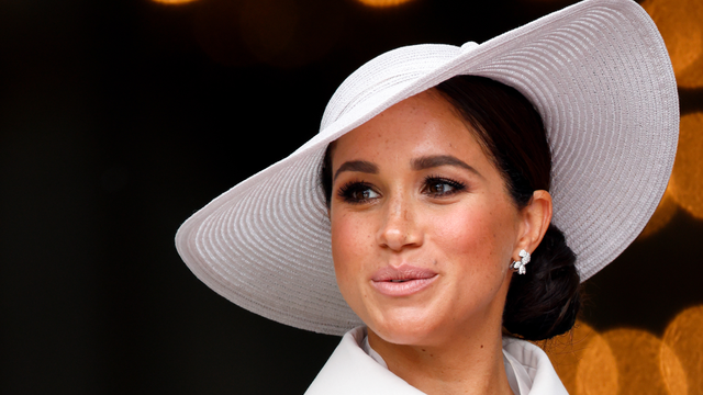 Rộ tin Meghan Markle sắp ph&aacute; lệ về Anh sau 4 năm "cạch mặt": L&yacute; do đằng sau khiến ai cũng bất ngờ, liệu c&oacute; phải v&igrave; Harry?- Ảnh 1.