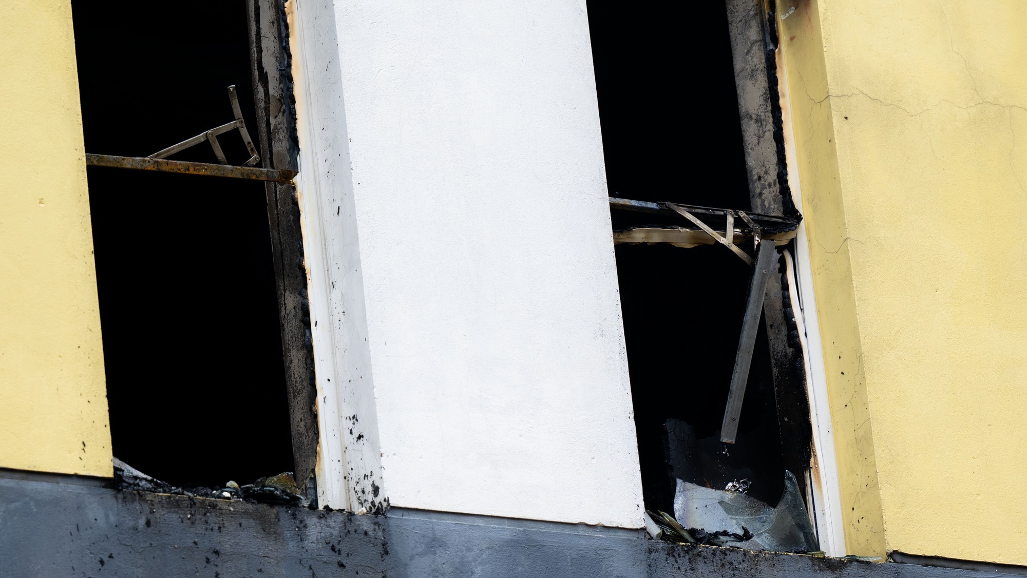 Lời kể của người h&ugrave;ng trong vụ ch&aacute;y nh&agrave; nghỉ giữa đ&ecirc;m, nghi ph&oacute;ng hỏa ở H&agrave; Đ&ocirc;ng: &ldquo;T&ocirc;i chỉ nghĩ c&ograve;n bao nhi&ecirc;u người th&igrave; cứu bấy nhi&ecirc;u&rdquo;- Ảnh 2.