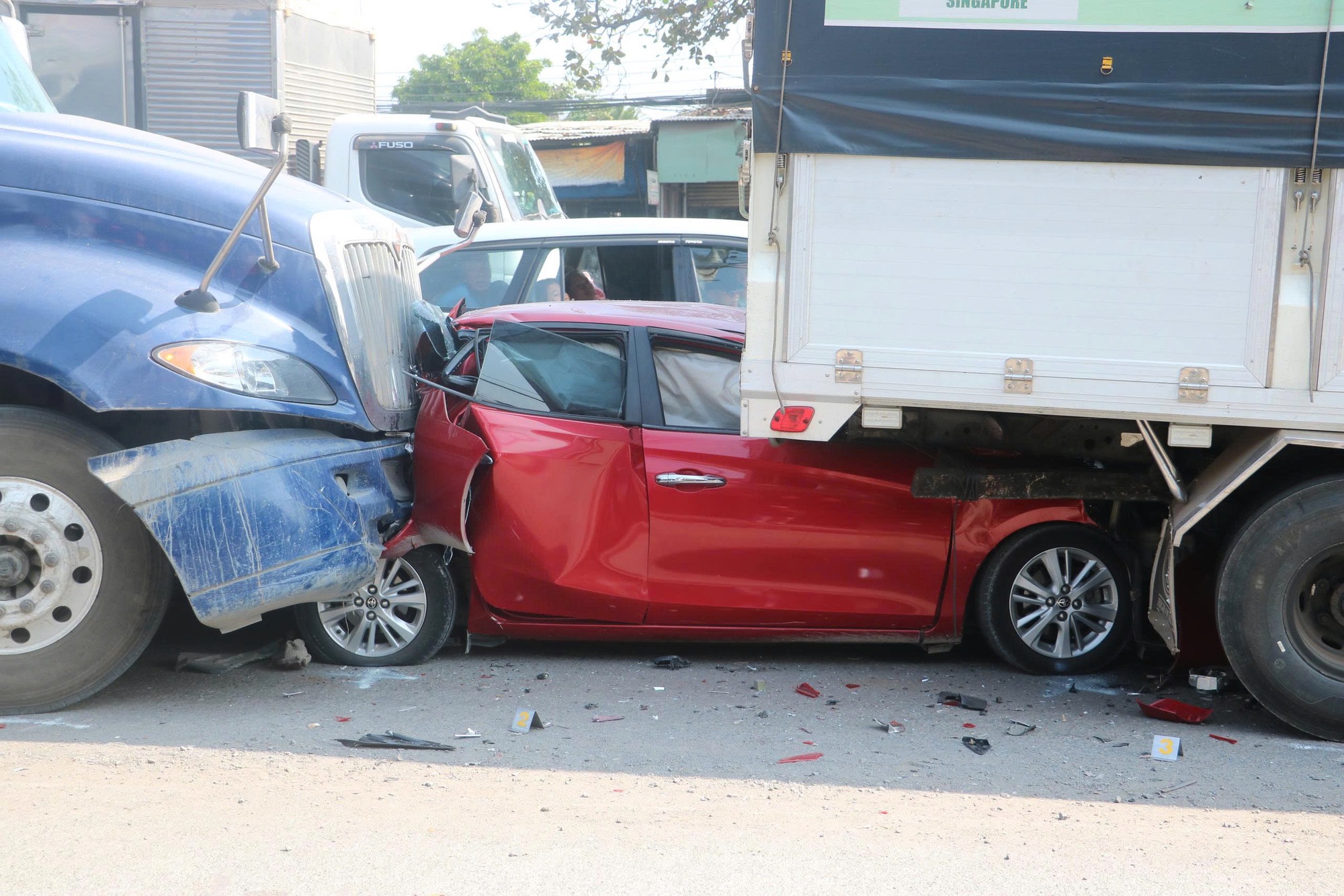 Va chạm li&ecirc;n ho&agrave;n tr&ecirc;n Quốc lộ 51, &ugrave;n tắc giao th&ocirc;ng k&eacute;o d&agrave;i khoảng 5 km- Ảnh 3.