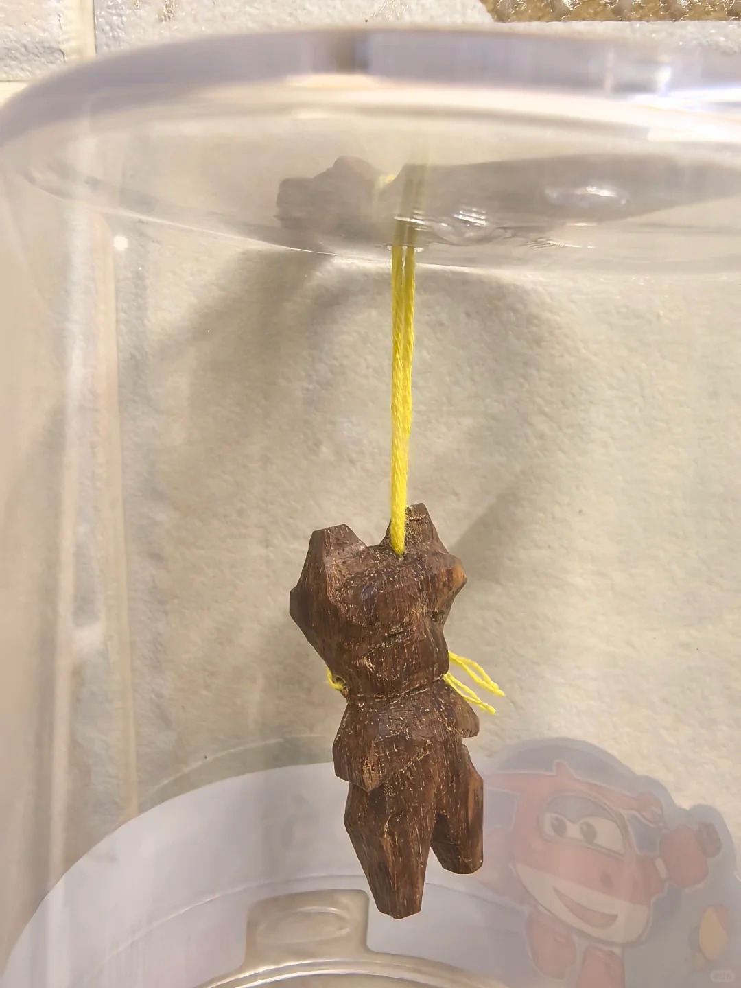 Cơn sốt "gỗ đi&ecirc;u khắc thảm họa" LinaBell: Xấu lạ nhưng ai cũng muốn sở hữu!- Ảnh 5.