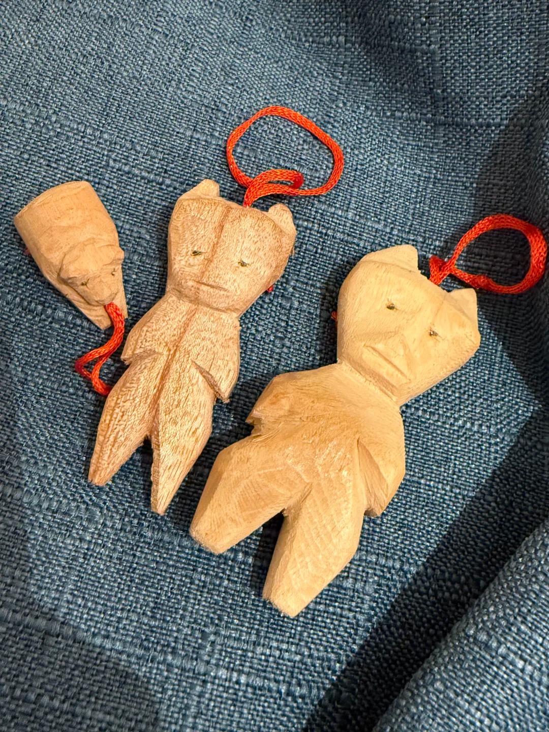 Cơn sốt "gỗ đi&ecirc;u khắc thảm họa" LinaBell: Xấu lạ nhưng ai cũng muốn sở hữu!- Ảnh 4.