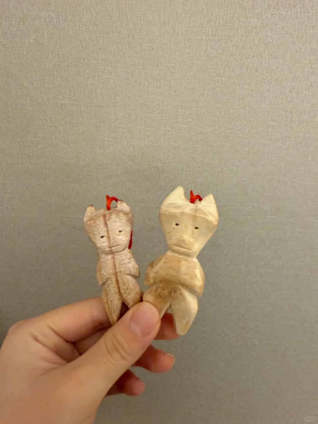 Cơn sốt "gỗ đi&ecirc;u khắc thảm họa" LinaBell: Xấu lạ nhưng ai cũng muốn sở hữu!- Ảnh 3.