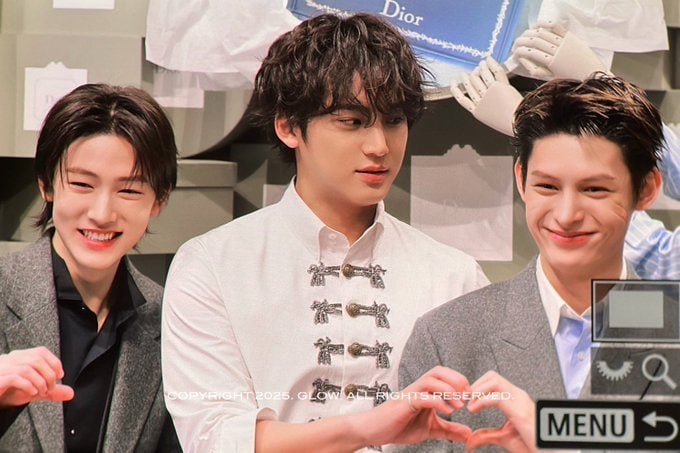 5 trai trẻ đang hot khủng khiếp ở Việt Nam- Ảnh 10.