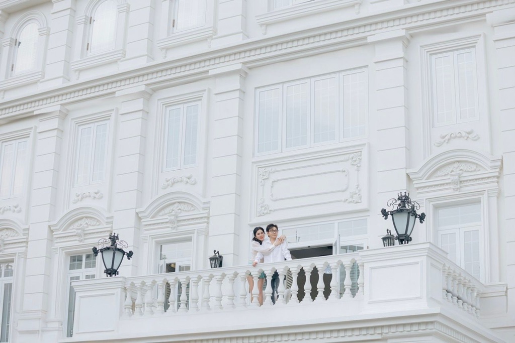 Hoa hậu 4 con, mẹ bỉm sữa cực sexy: Ở biệt thự 600m2 si&ecirc;u sang, được chồng l&agrave; NSƯT cưng chiều- Ảnh 2.