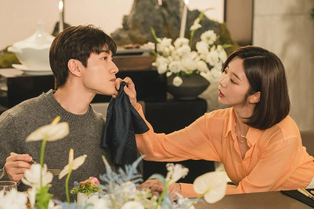 Chưa thấy ai khổ như mỹ nh&acirc;n n&agrave;y: Bị t&ograve;a &aacute;n triệu tập chỉ v&igrave;... 1 bức ảnh!- Ảnh 4.