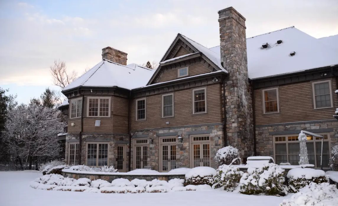 &ldquo;Cho&aacute;ng&rdquo; với khối t&agrave;i sản h&agrave;ng trăm triệu USD của tỷ ph&uacute; lừa đảo, nước Mỹ thanh l&yacute; 3 năm vẫn chưa hết- Ảnh 3.