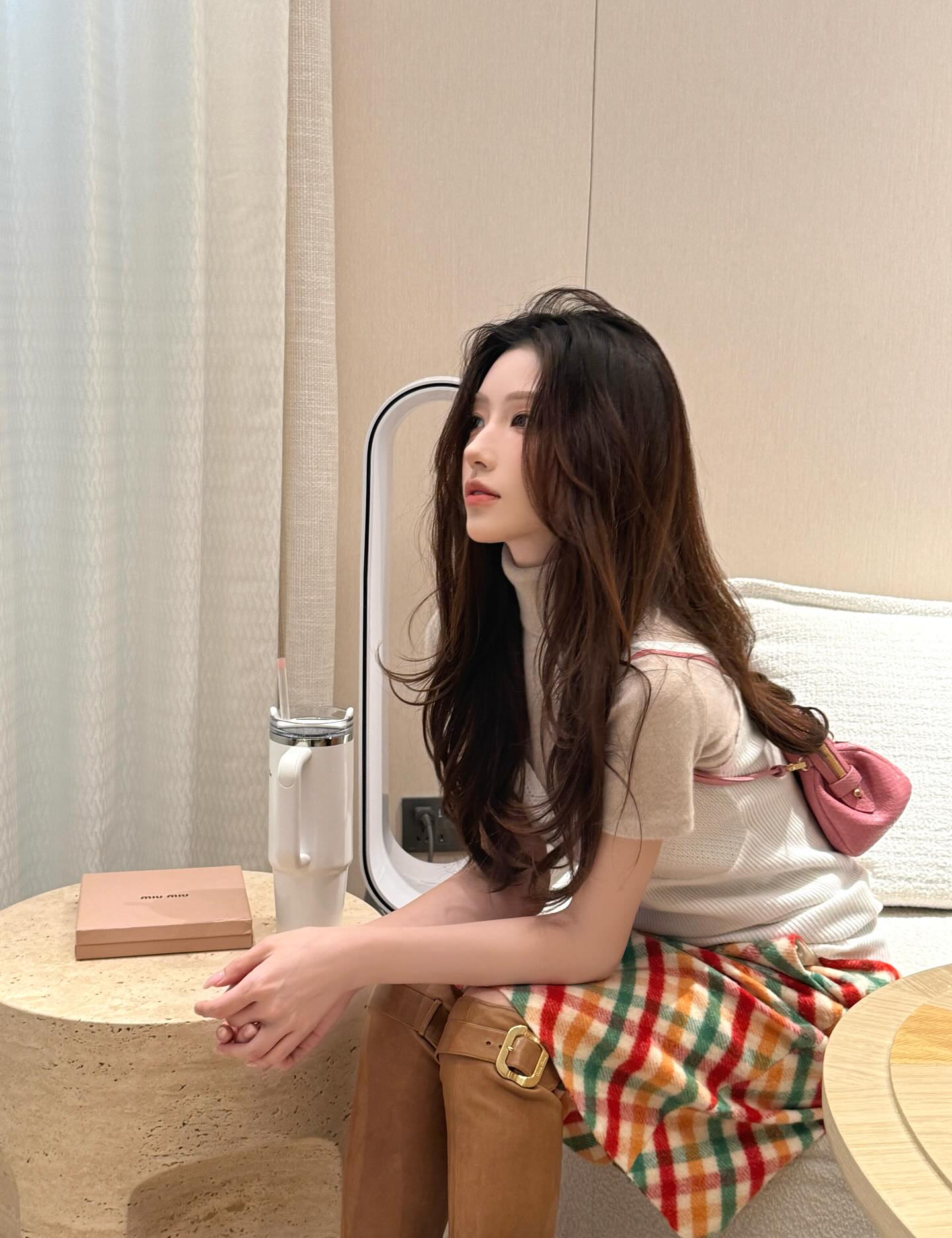 Hot girl kh&ocirc;ng bị lu mờ trước nữ thần Kpop: Visual như b&uacute;p b&ecirc; nhưng mặt mộc mới đỉnh- Ảnh 18.