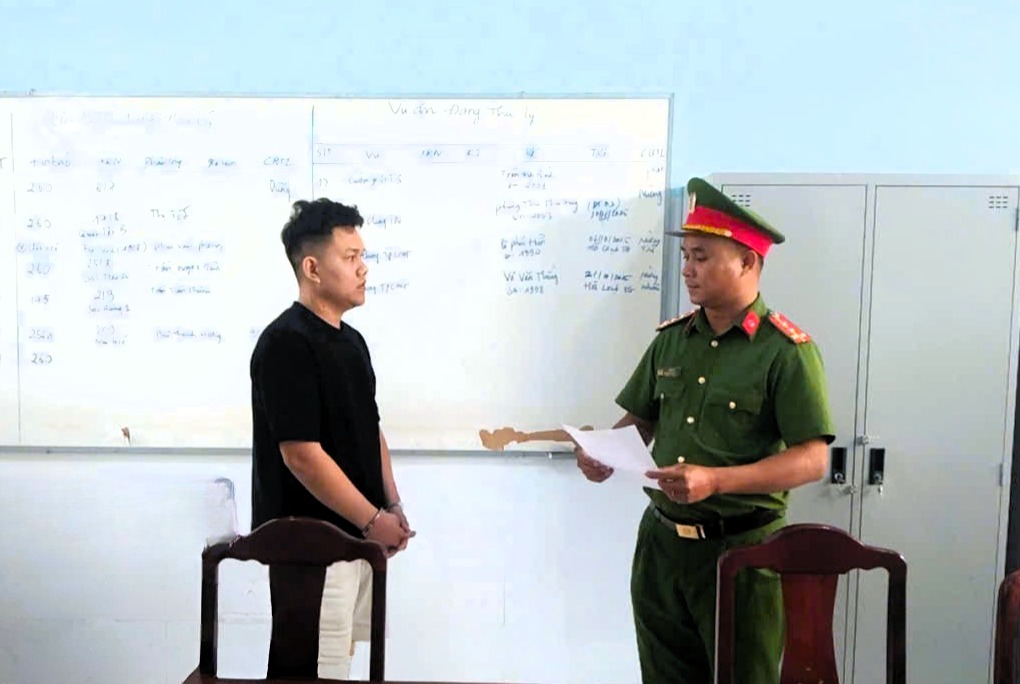 Bắt L&ecirc; Phước Hiệp sinh năm 2000 khi vừa từ Campuchia về- Ảnh 1.