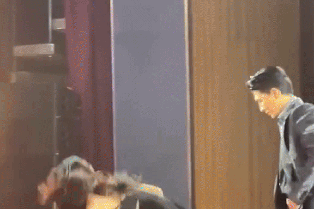 Đo&agrave;n Thi&ecirc;n &Acirc;n đụng mặt Steven Nguyễn hậu ồn &agrave;o, th&aacute;i độ g&acirc;y ch&uacute; &yacute;- Ảnh 2.