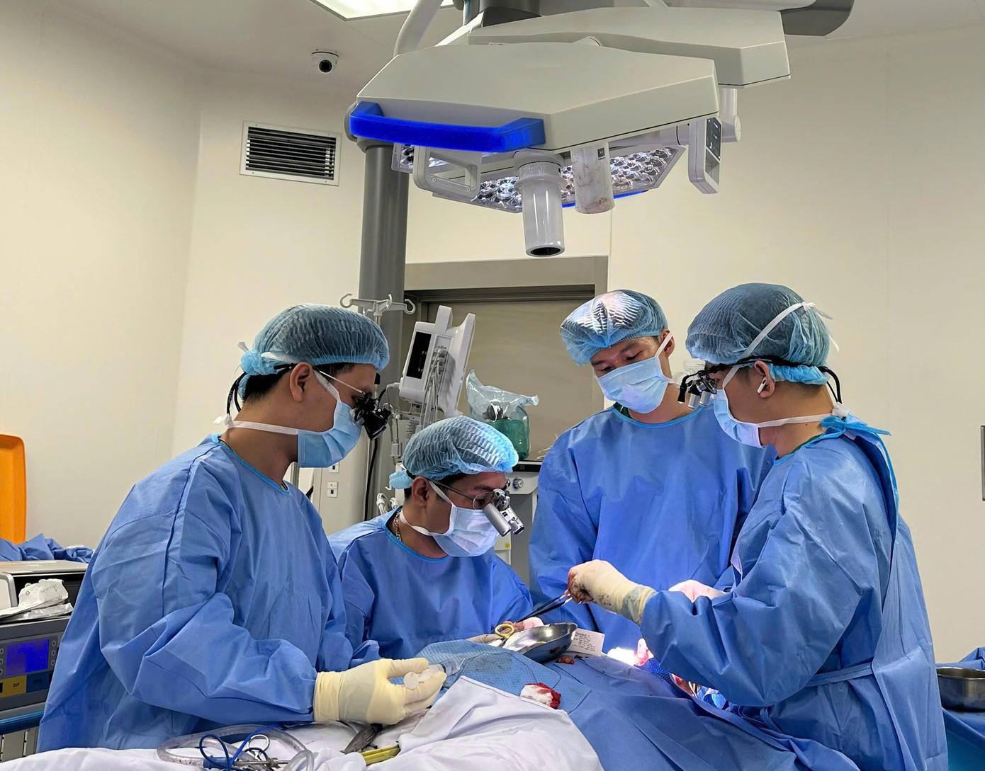 C&ocirc; g&aacute;i trẻ mất lưỡi v&igrave; chủ quan với vết s&ugrave;i nhỏ- Ảnh 1.